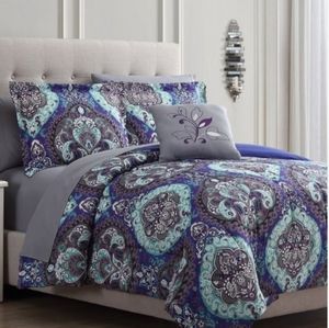 8 peice bedding set